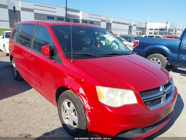 Salvage Dodge Grand Caravan Image