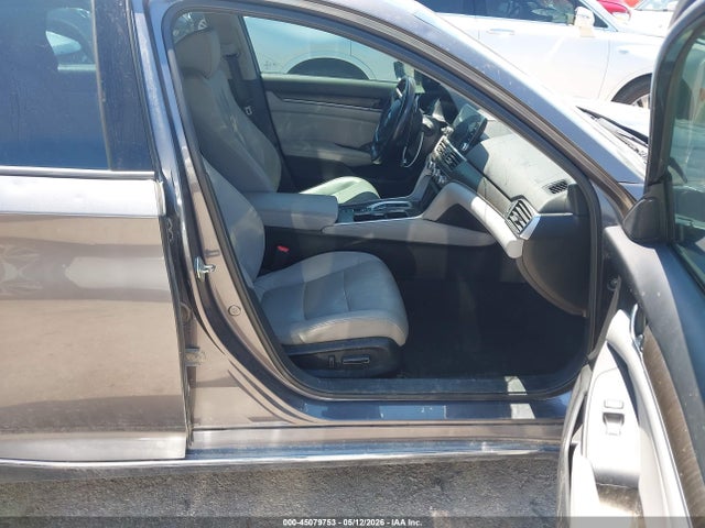 Honda Accord Touring