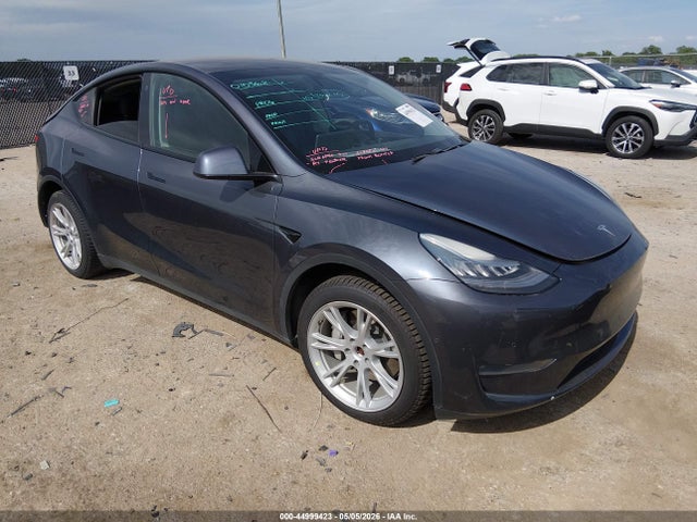 Salvage Tesla Model Y Image