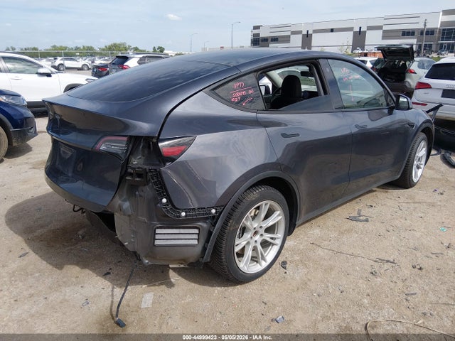 Tesla Model Y Long Range Dual Motor All-wheel Drive