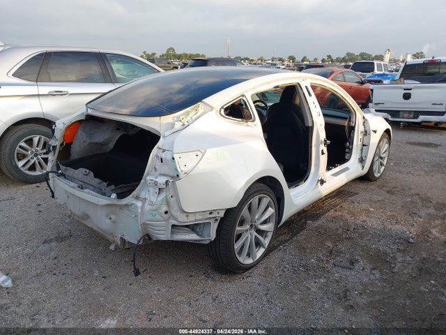 Tesla Model 3 Long Range Dual Motor All-wheel Drive