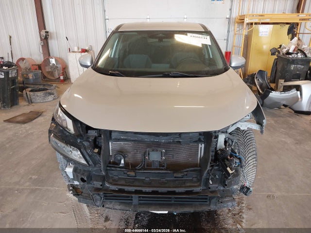 Nissan Rogue Sv Intelligent Awd