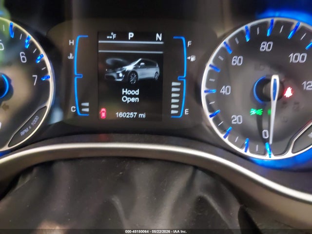Chrysler Pacifica Touring-l