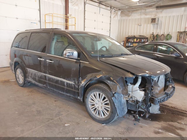 Salvage Chrysler Town & Country Image