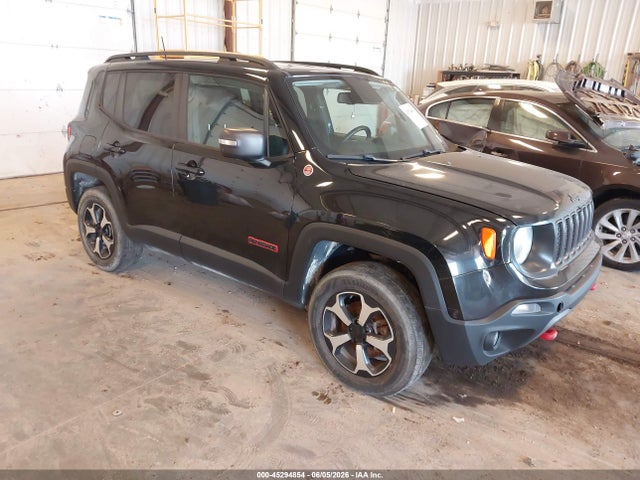 Salvage Jeep Renegade Image