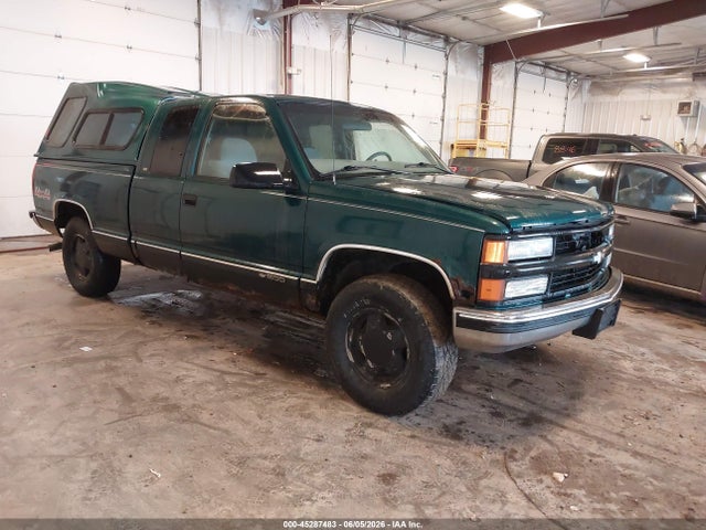 Salvage Chevrolet K1500 Image