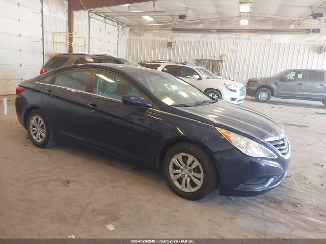 Salvage Hyundai SONATA Image