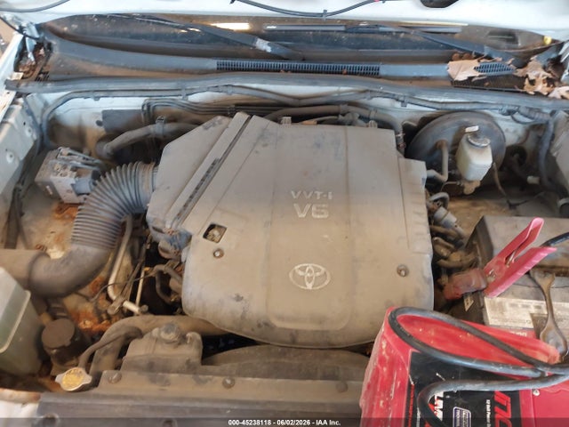 Toyota Tacoma Base V6