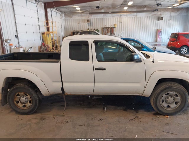 Toyota Tacoma Base V6