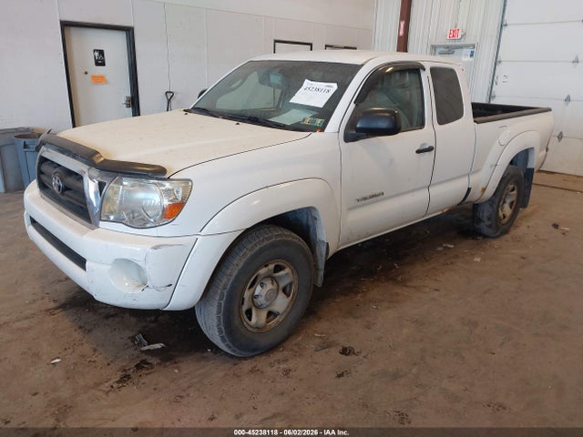 Toyota Tacoma Base V6