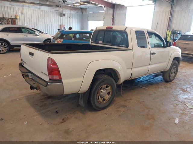 Toyota Tacoma Base V6