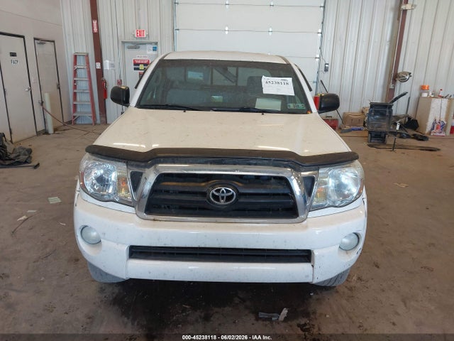 Toyota Tacoma Base V6
