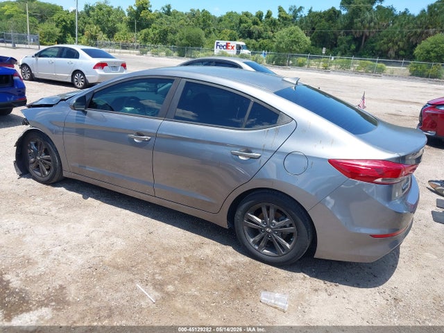 Hyundai ELANTRA Sel