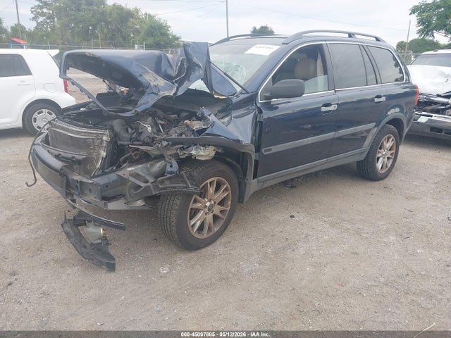 Volvo XC90 T6