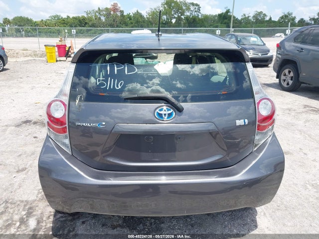 Toyota Prius c One