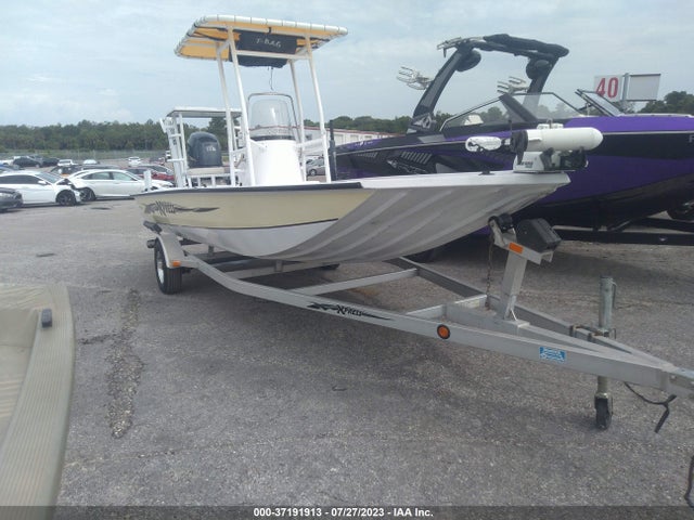 Salvage Alumaweld Xpress Boat Image