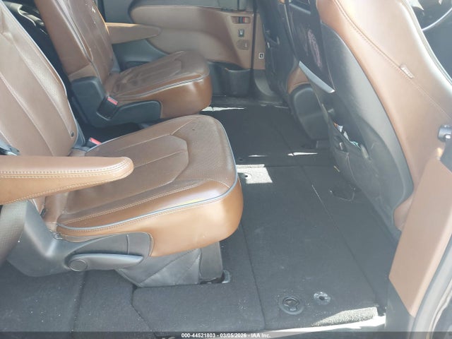 Chrysler Pacifica Limited