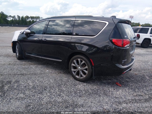 Chrysler Pacifica Limited