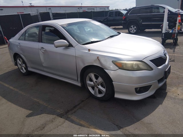 Salvage Toyota Camry Image