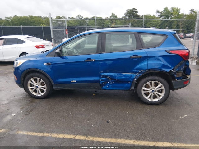 Ford Escape S