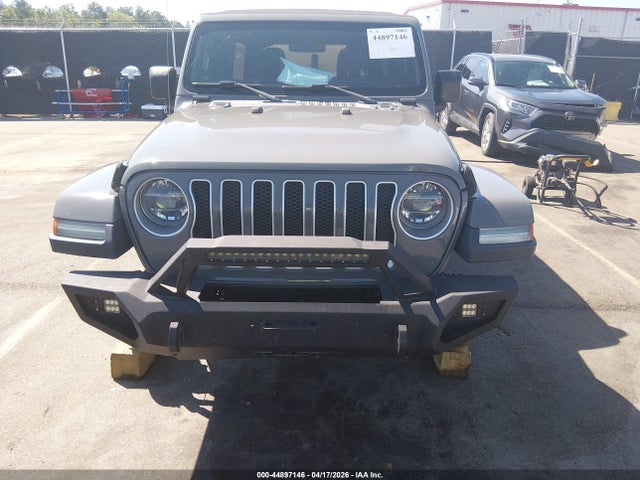 Jeep Wrangler Sahara 4x4
