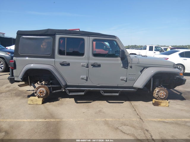 Jeep Wrangler Sahara 4x4