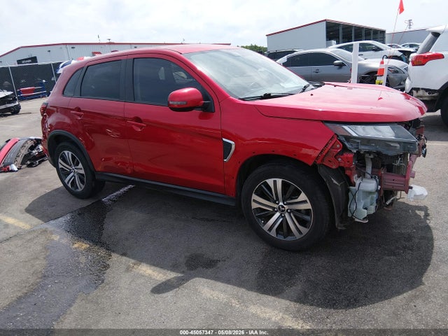 Salvage Mitsubishi Outlander Image