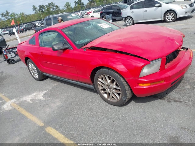 Salvage Ford Mustang Image