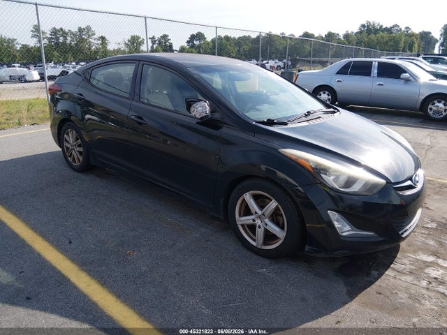Salvage Hyundai ELANTRA Image