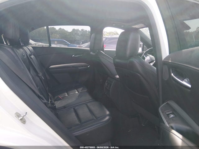 Cadillac XT4 Awd Premium Luxury