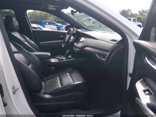 Cadillac XT4 Awd Premium Luxury