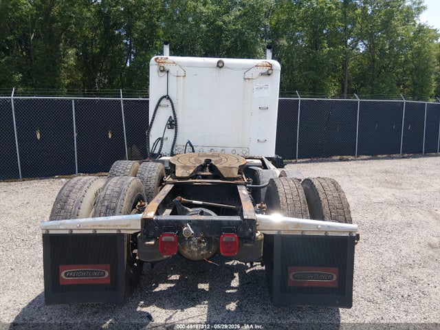 Freightliner Conventional Fld120