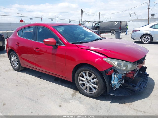 Salvage Mazda Mazda3 Image