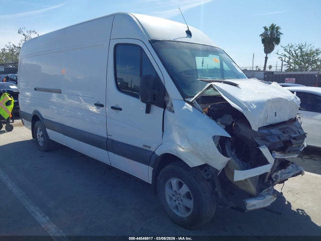 Salvage Mercedes-Benz Sprinter Van 2500 Image