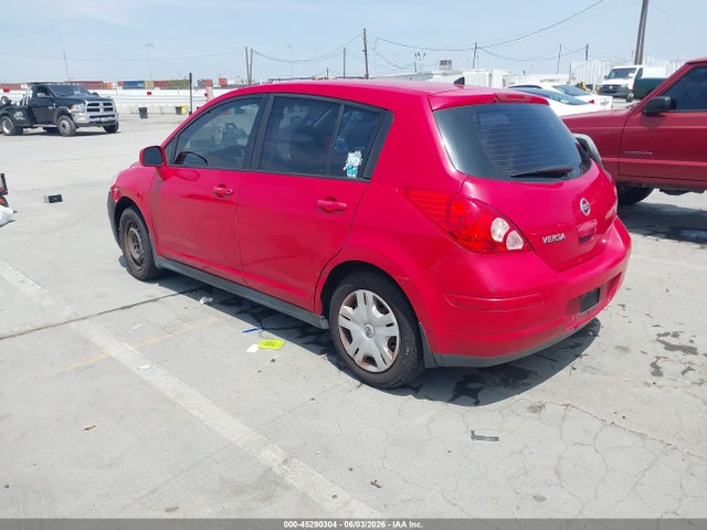Nissan Versa 1.8 S