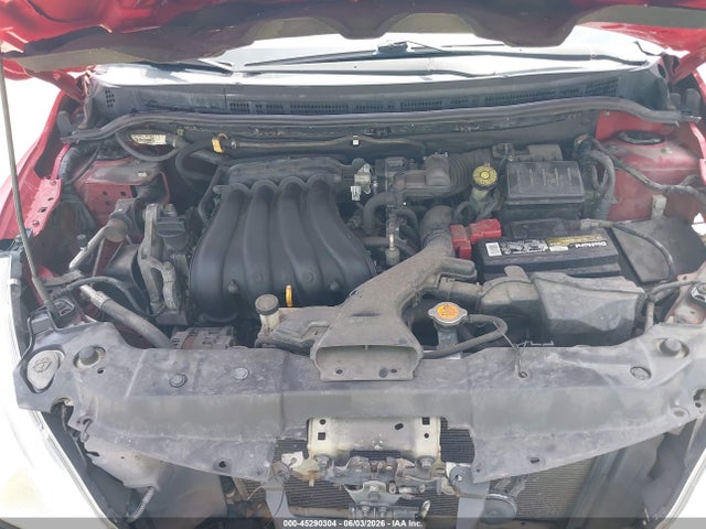 Nissan Versa 1.8 S