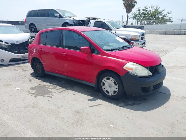 Salvage Nissan Versa Image