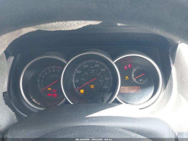 Nissan Versa 1.8 S