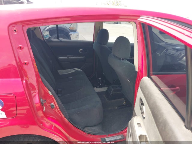 Nissan Versa 1.8 S