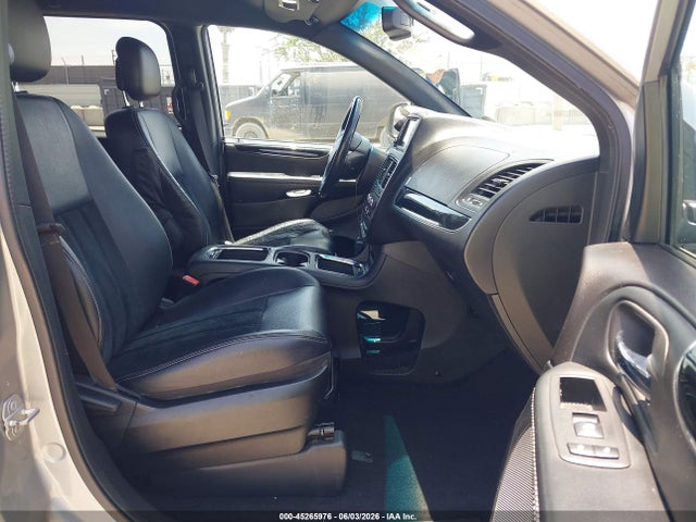Dodge Grand Caravan Sxt