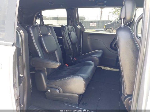 Dodge Grand Caravan Sxt