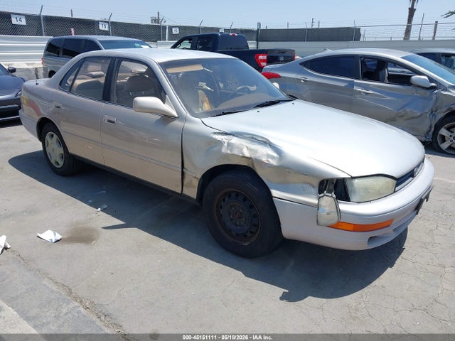 Salvage Toyota Camry Image