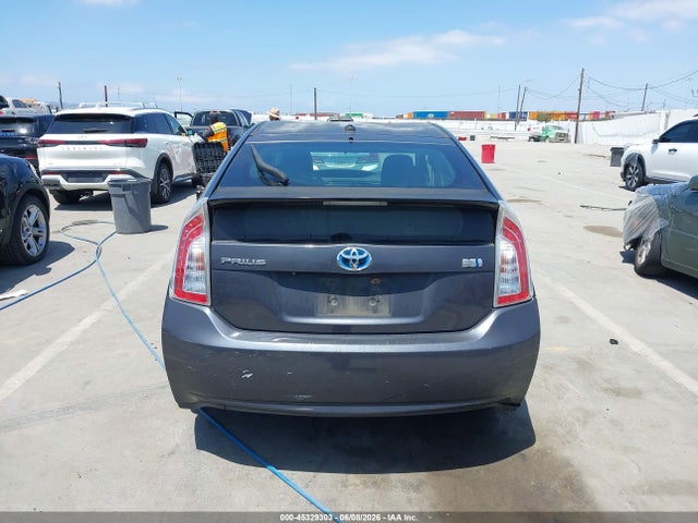 Toyota Prius Three