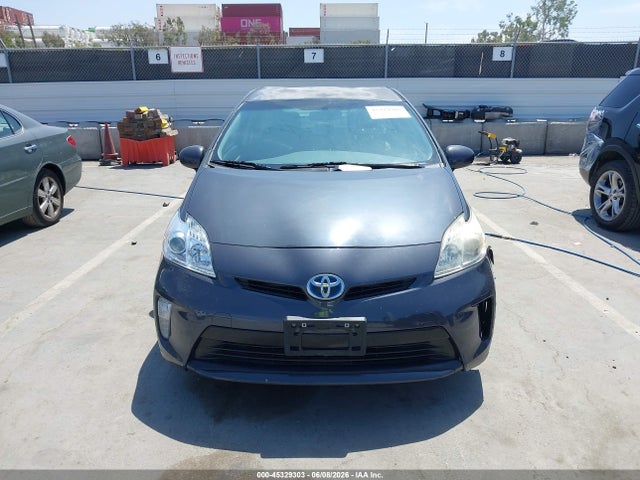 Toyota Prius Three