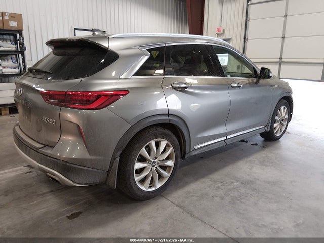 INFINITI Qx Essential