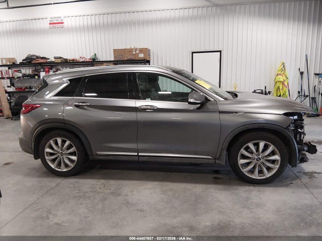 INFINITI Qx Essential
