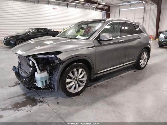 INFINITI Qx Essential