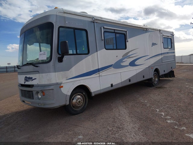 Ford F-550 Super Duty Stripped Chass