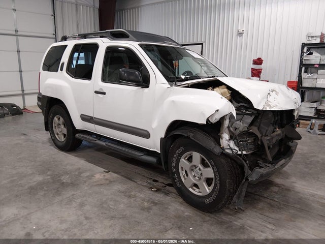 Salvage Nissan Xterra Image