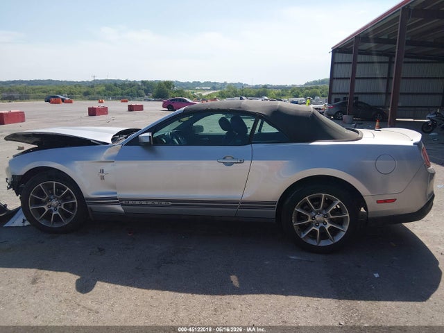 Ford Mustang V6 Premium